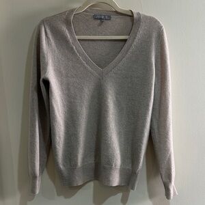 100% cashmere Neiman Marcus sweater grey/tan sz M